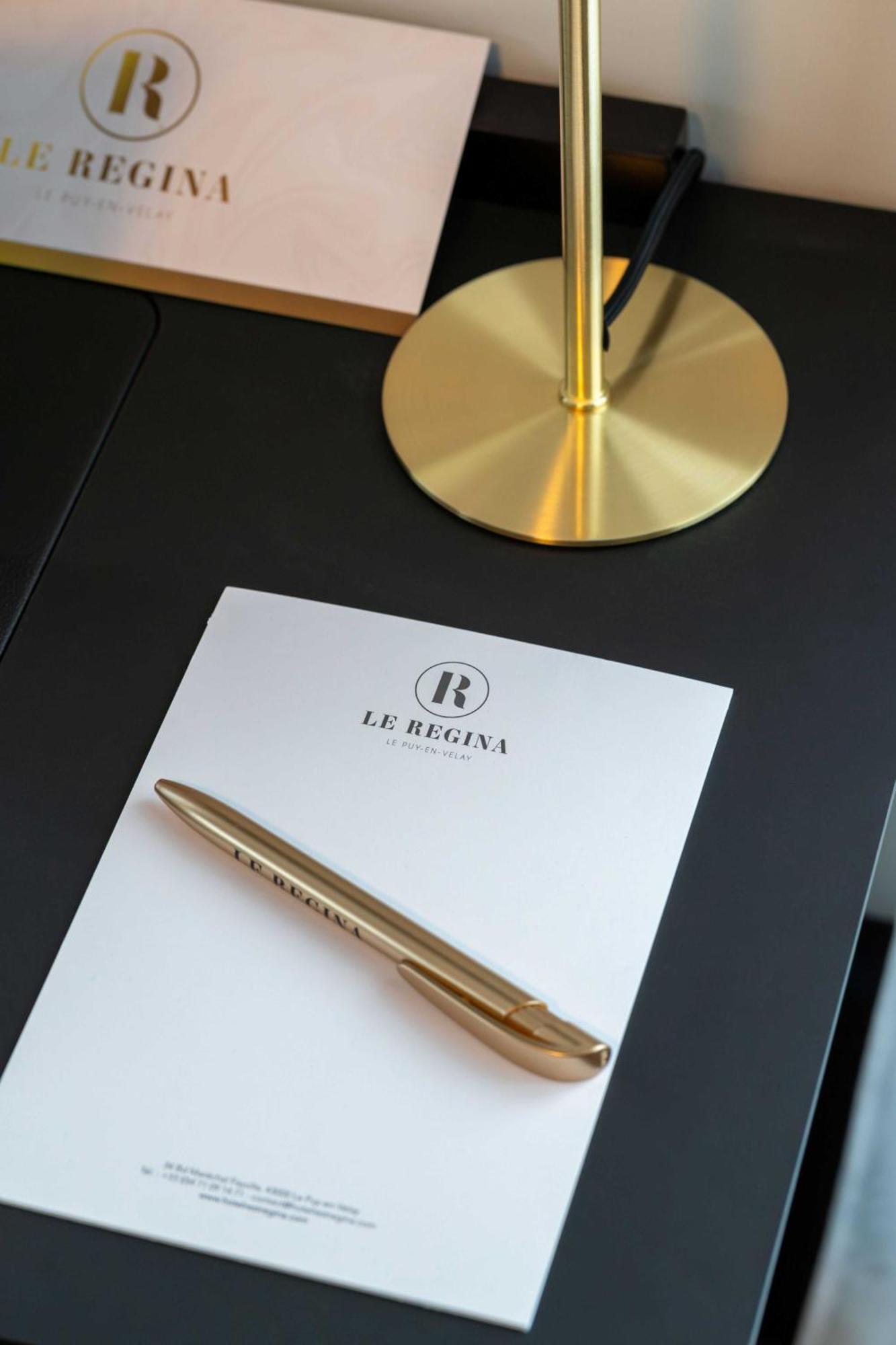 Hotel Et Restaurant Le Regina Le Puy-en-Velay ภายนอก รูปภาพ