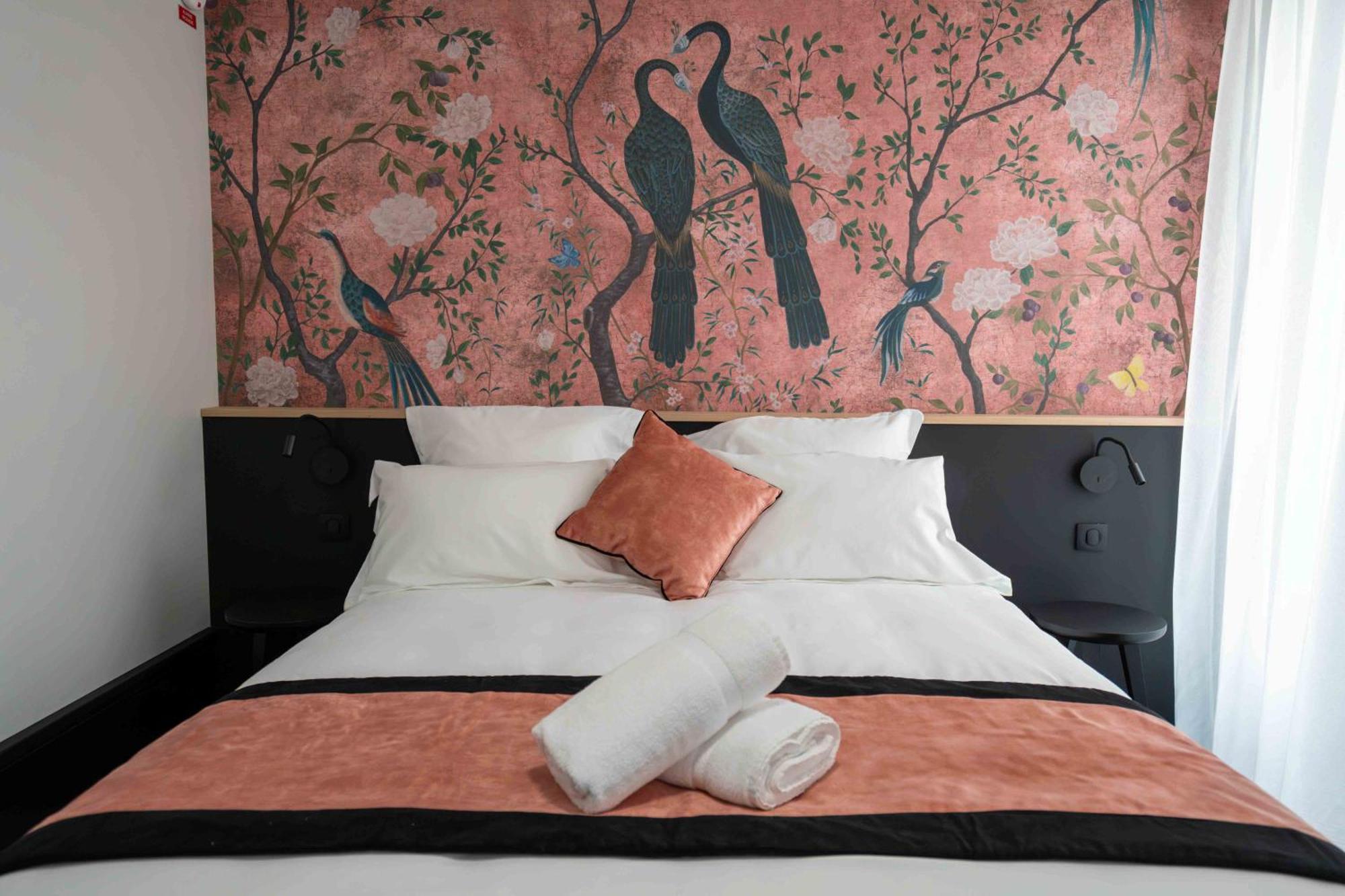Hotel Et Restaurant Le Regina Le Puy-en-Velay ภายนอก รูปภาพ