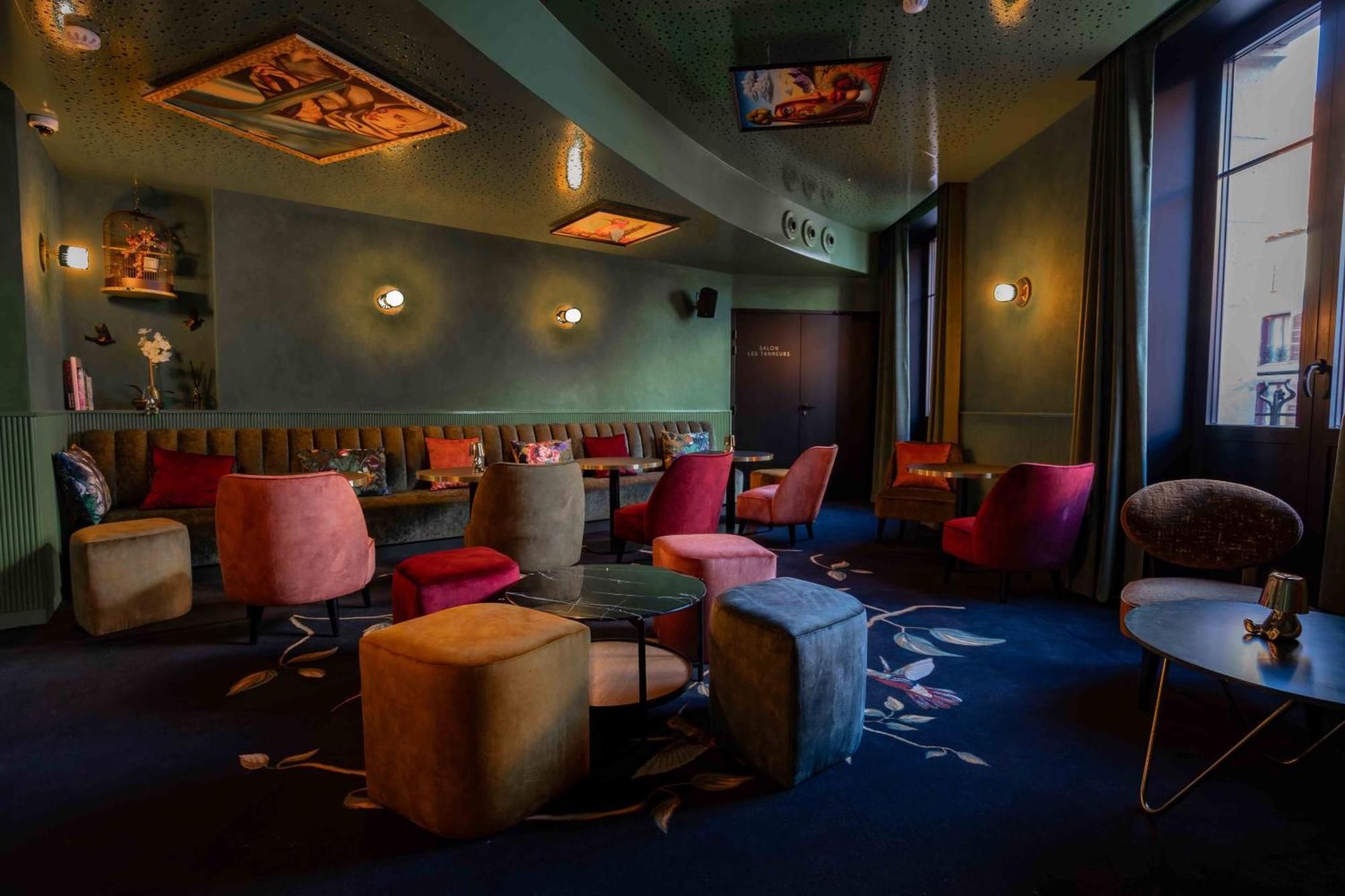 Hotel Et Restaurant Le Regina Le Puy-en-Velay ภายนอก รูปภาพ